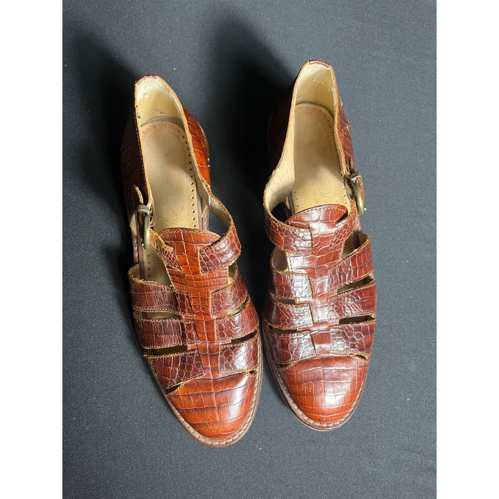 Vintage Joan & David Italy Brown Croc Embossed Fisherman Sandals 37.5